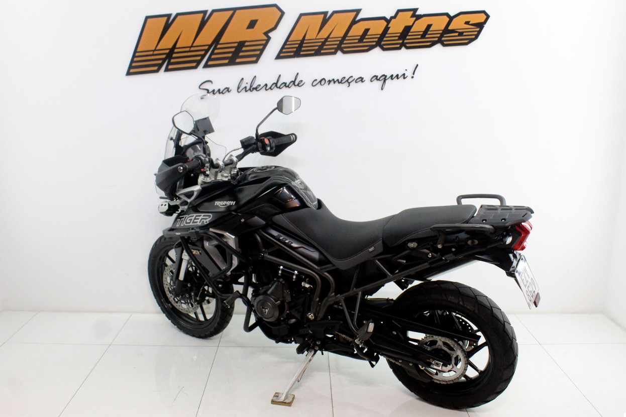 TRIUMPH TIGER 800 XRT