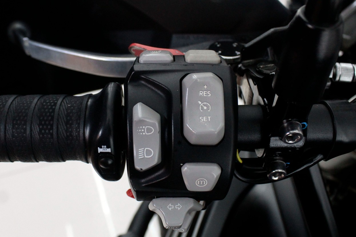 TRIUMPH TIGER 800 XRT