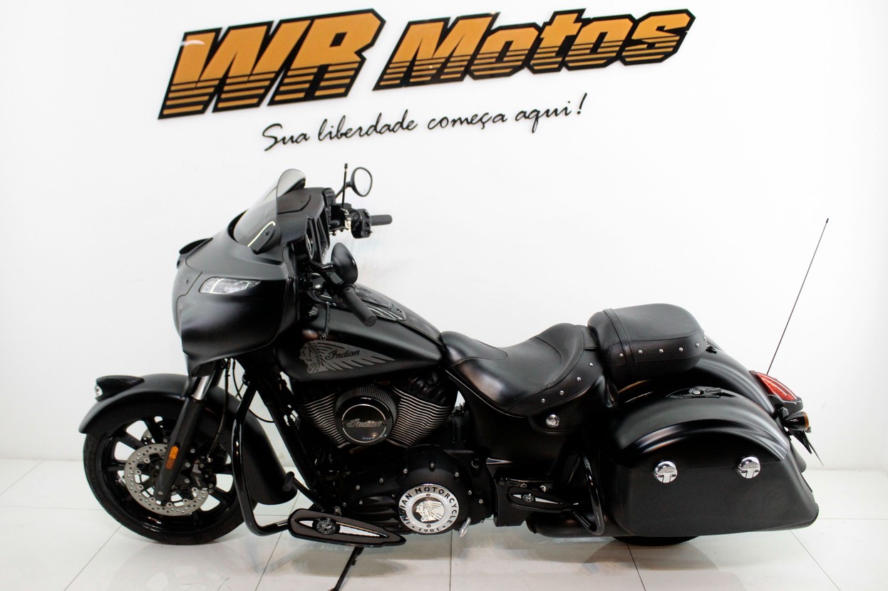 INDIAN CHIEFTAIN DARK HORSE
