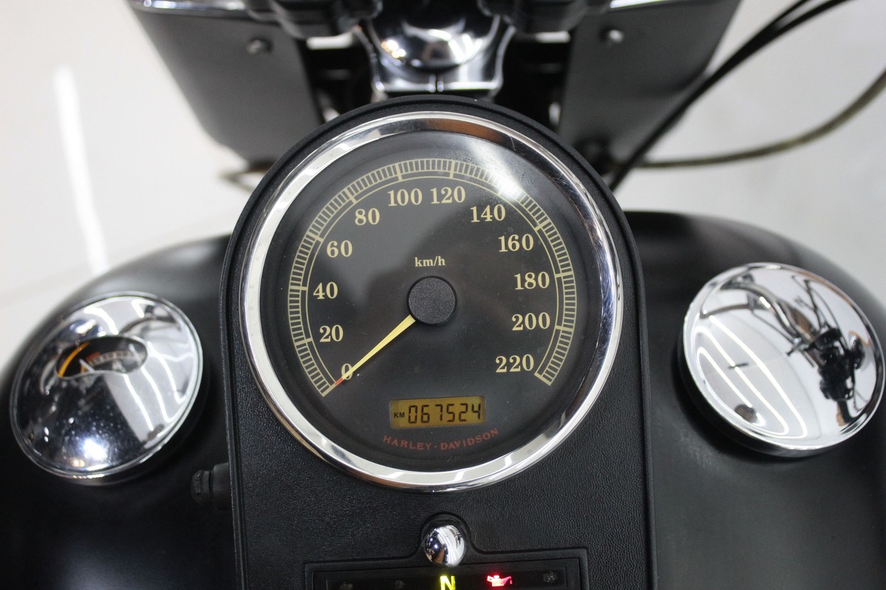HARLEY-DAVIDSON FAT BOY FLSTF