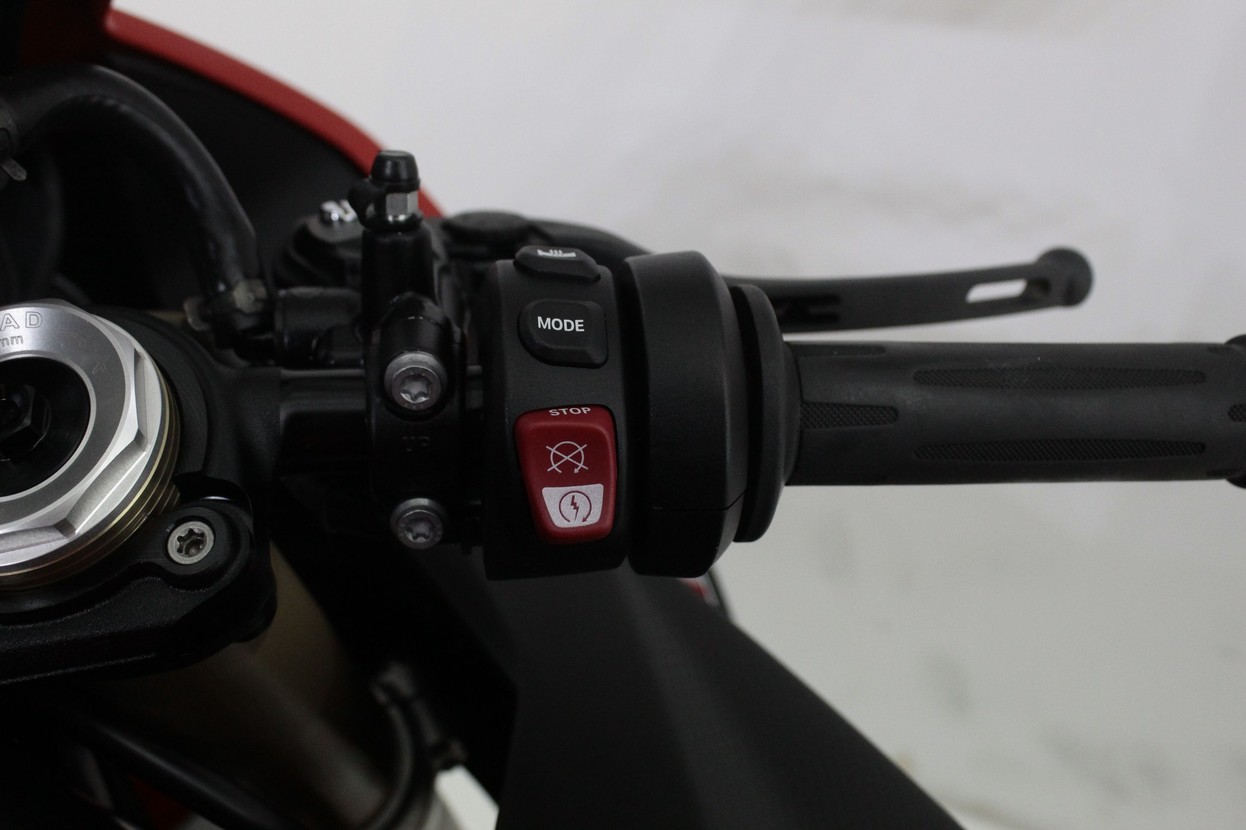 BMW S 1000 RR