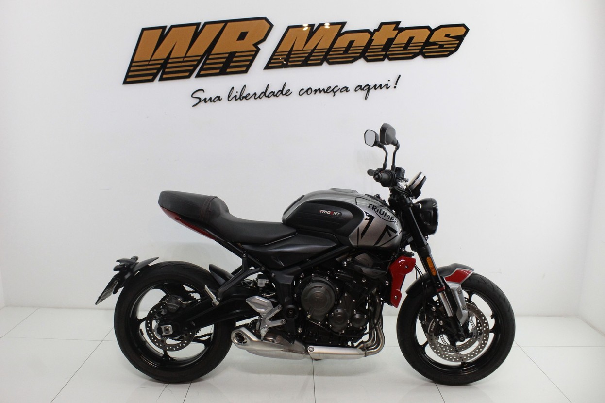 TRIUMPH TRIDENT TRIBUTE