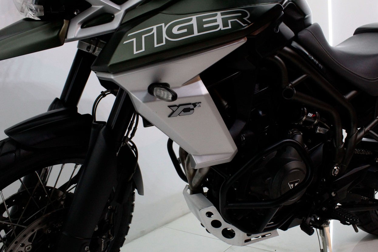 TRIUMPH TIGER 800 XCX