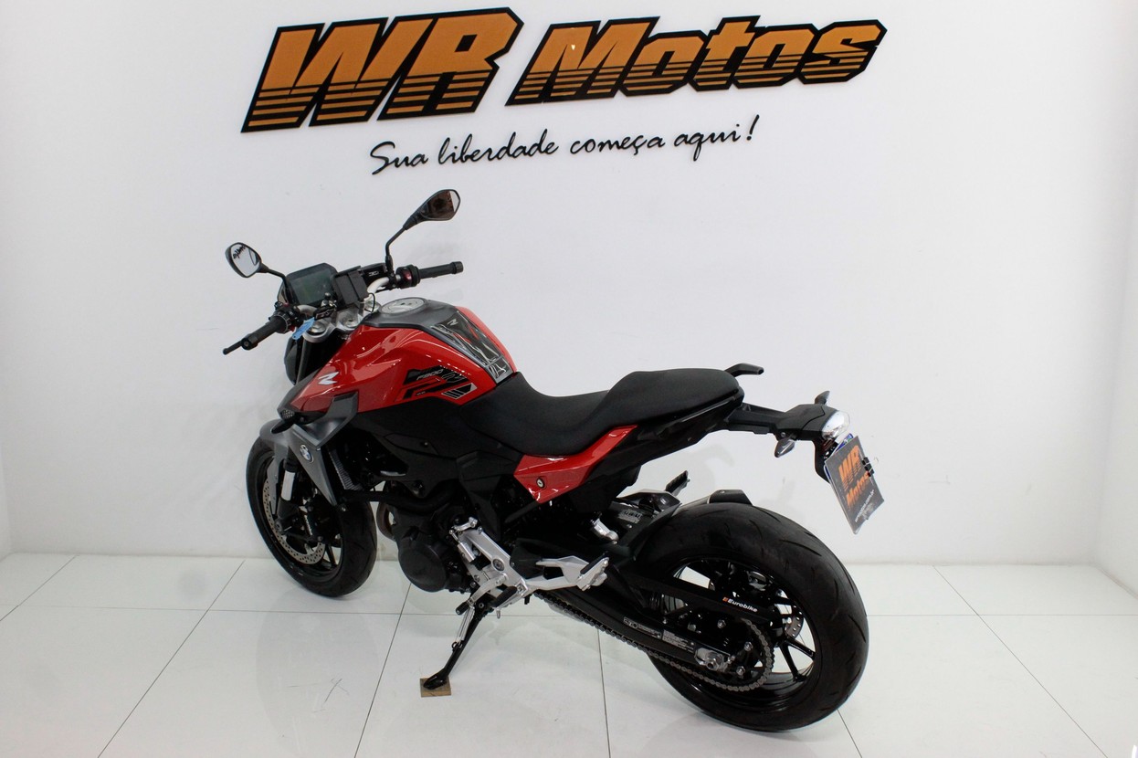 BMW F 900 R