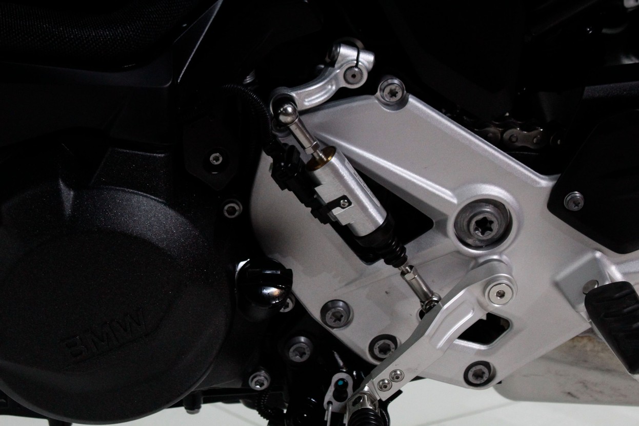 BMW F 900 R
