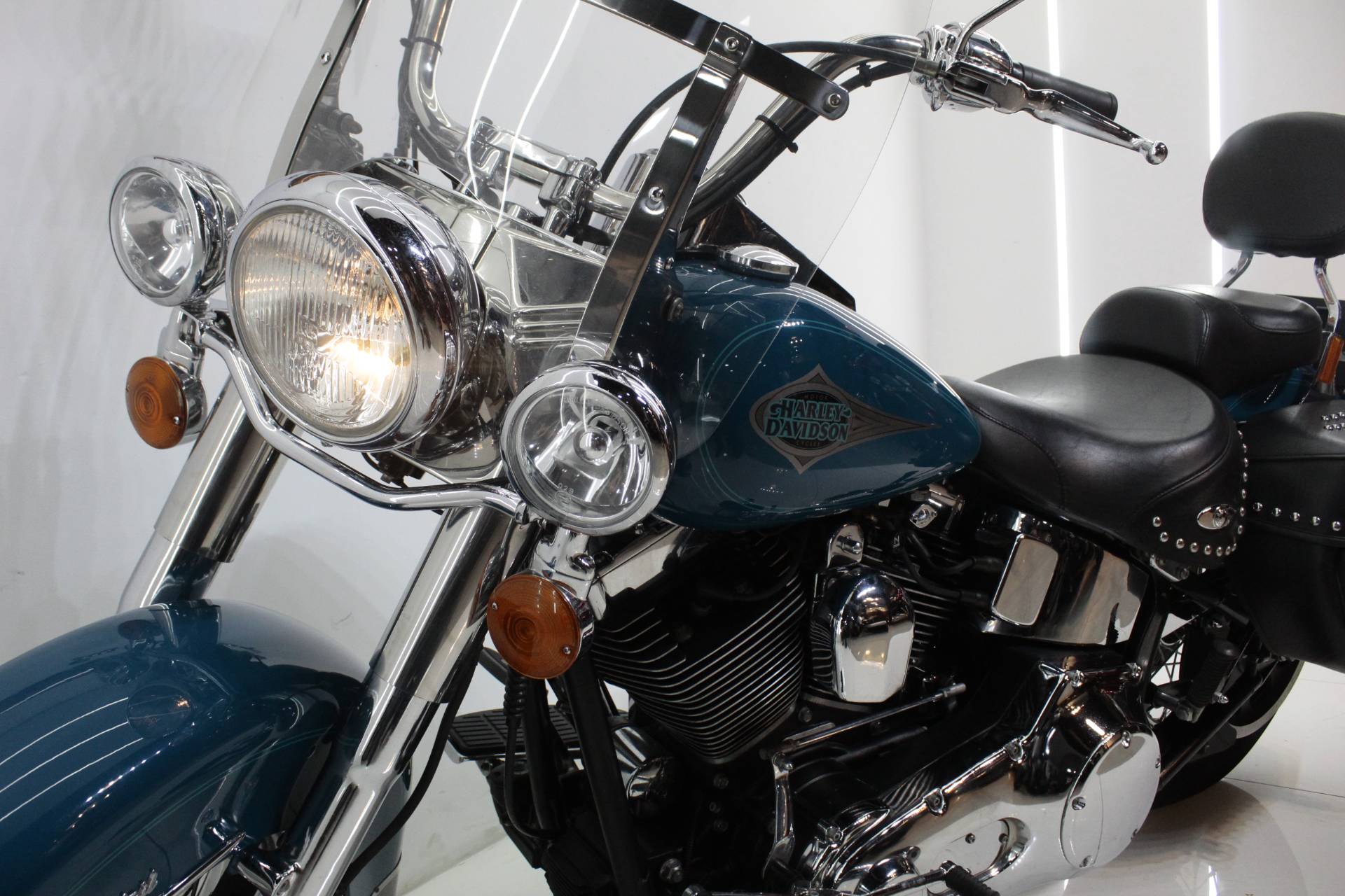 HARLEY-DAVIDSON HERITAGE SOFTAIL CLASSIC