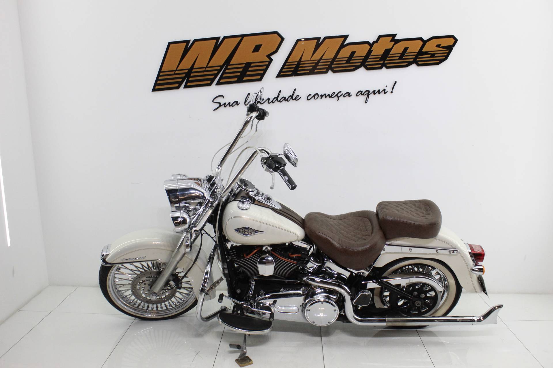 HARLEY-DAVIDSON HERITAGE SOFTAIL CLASSIC