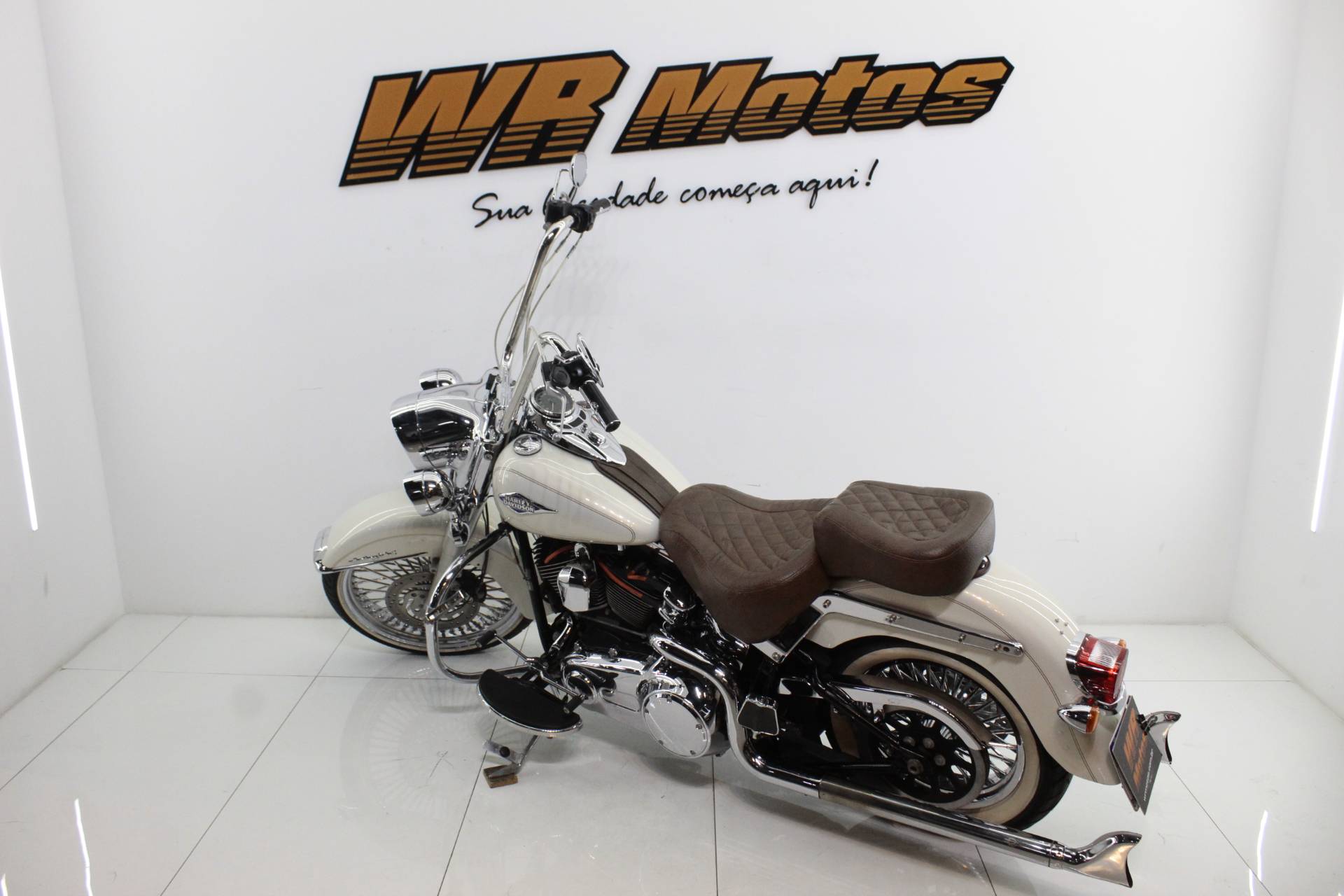 HARLEY-DAVIDSON HERITAGE SOFTAIL CLASSIC