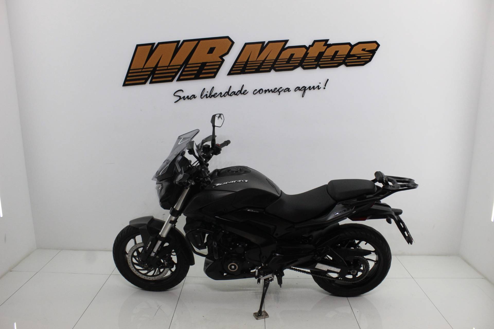 BAJAJ DOMINAR 400