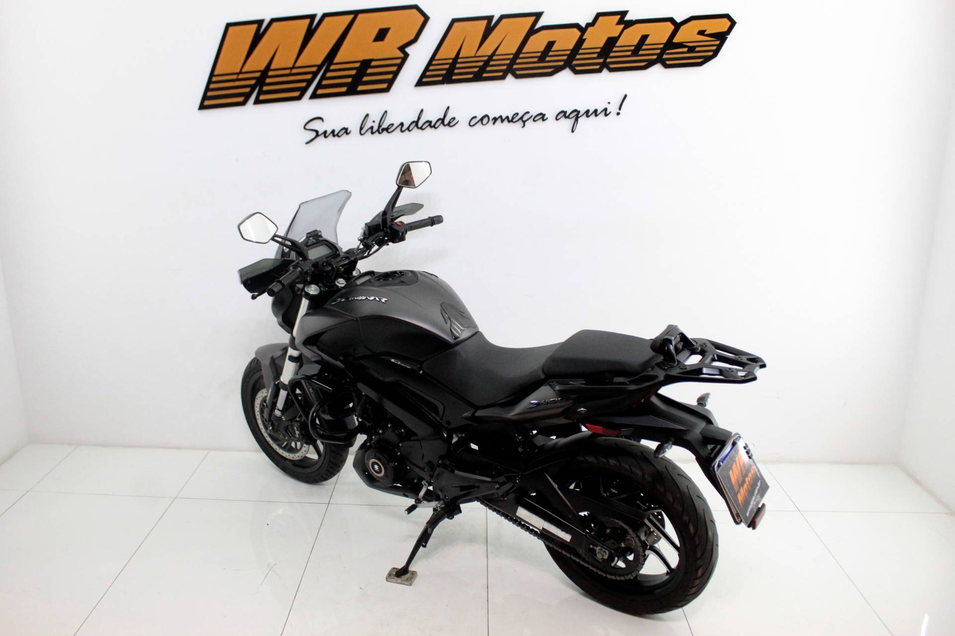 BAJAJ DOMINAR 400