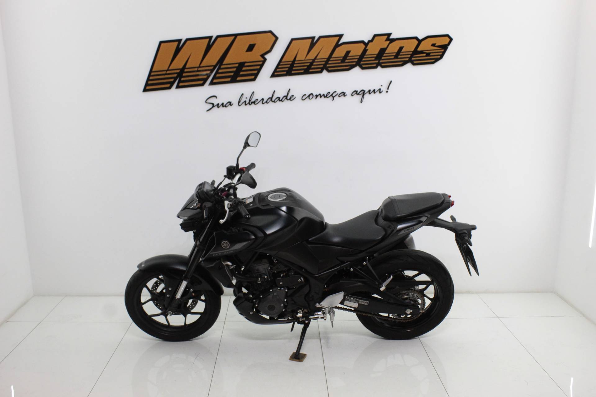 YAMAHA MT-03 CONNECTED ABS