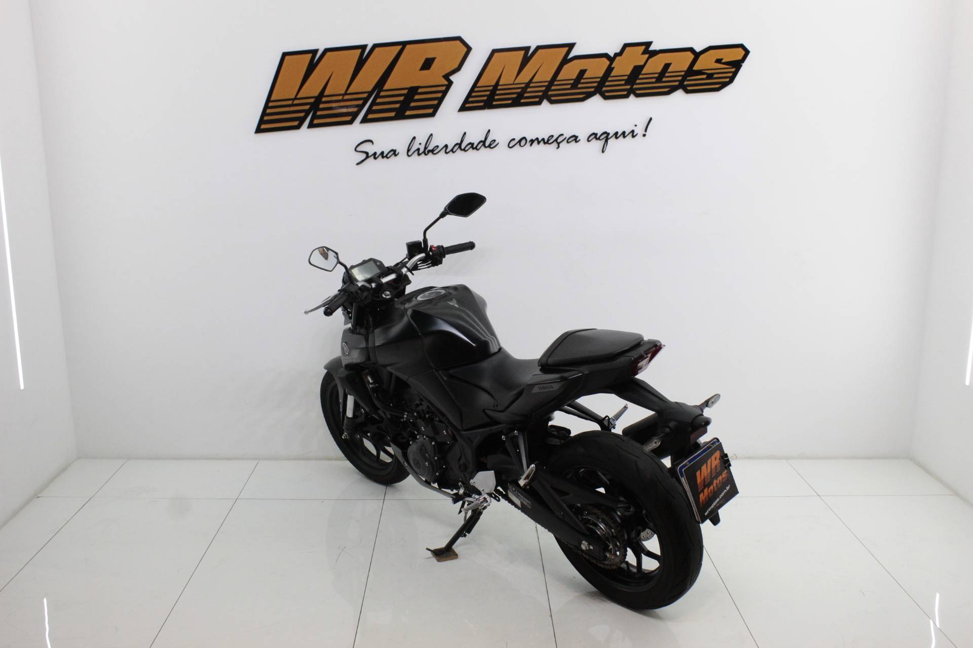 YAMAHA MT-03 CONNECTED ABS