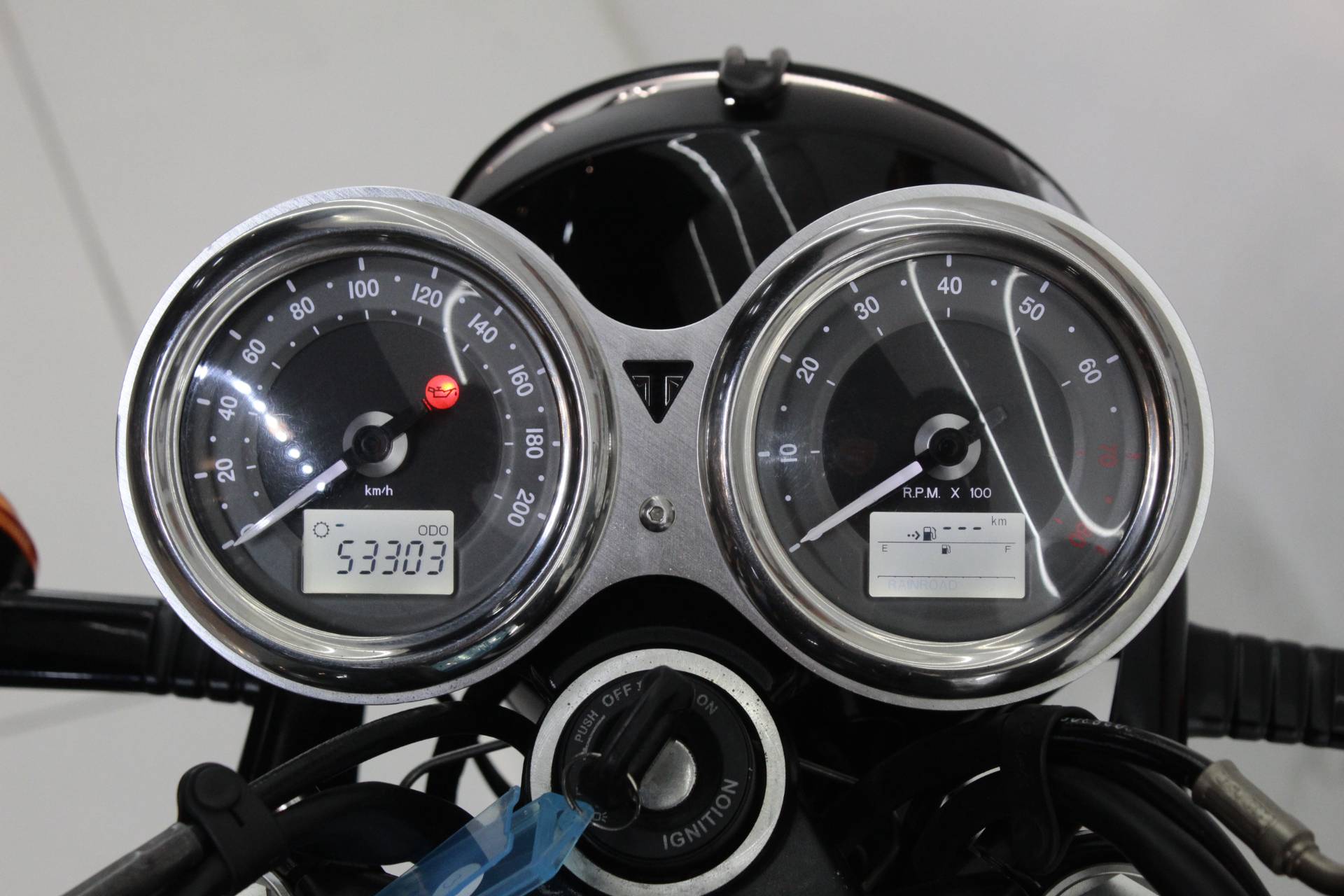 TRIUMPH BONNEVILLE T120 BLACK 1200