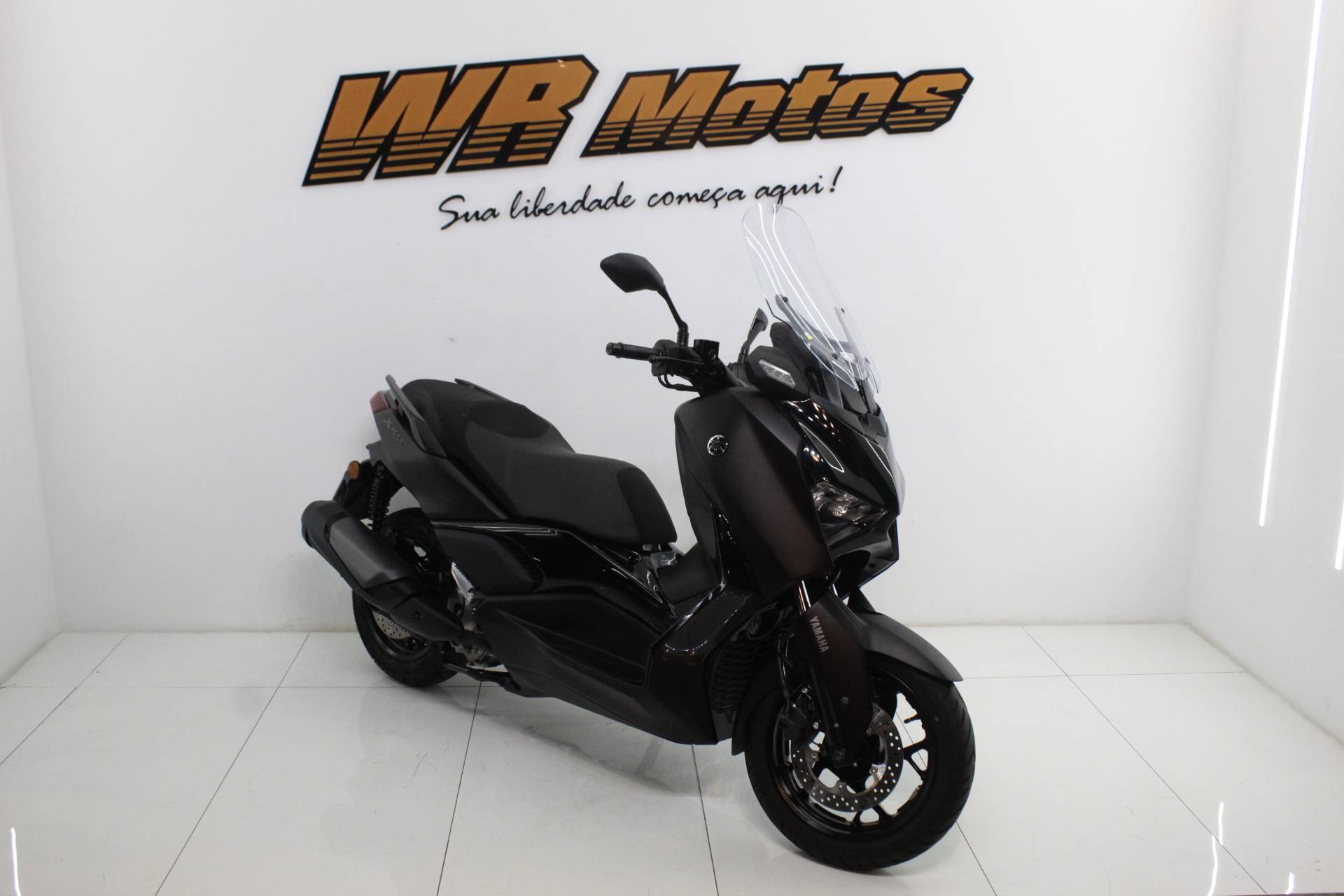 YAMAHA XMAX 300 CONNECTED ABS