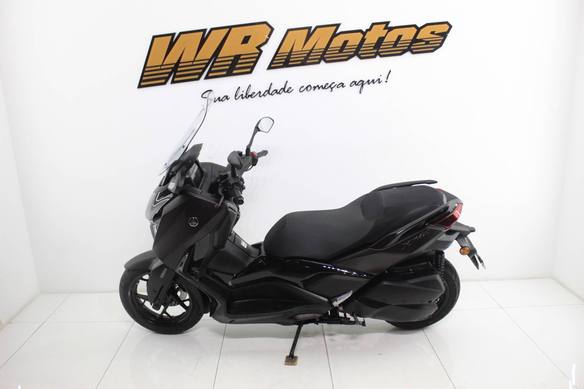 YAMAHA XMAX 300 CONNECTED ABS