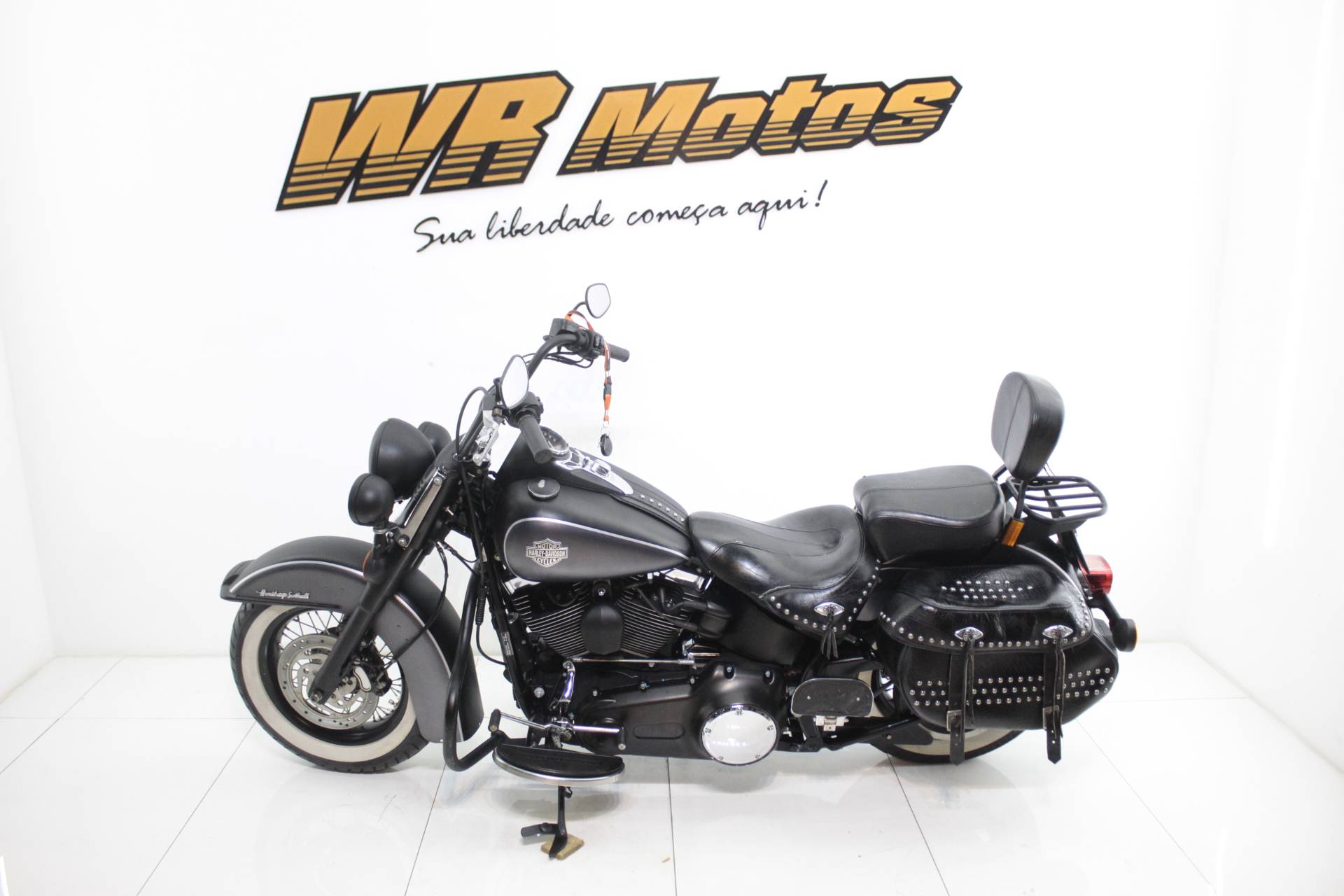 HARLEY-DAVIDSON HERITAGE SOFTAIL CLASSIC