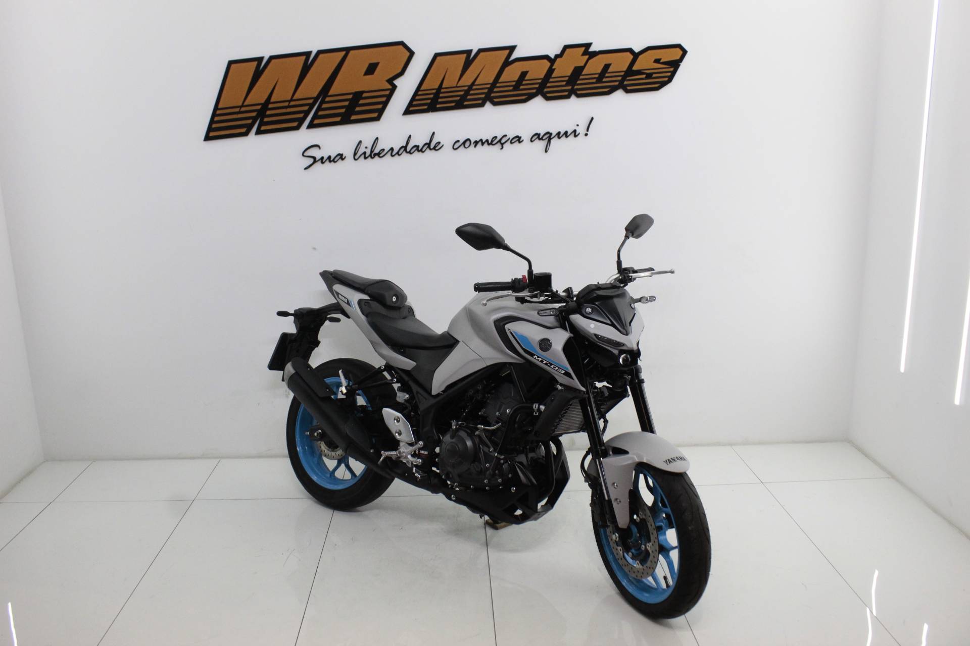 YAMAHA MT-03 CONNECTED ABS