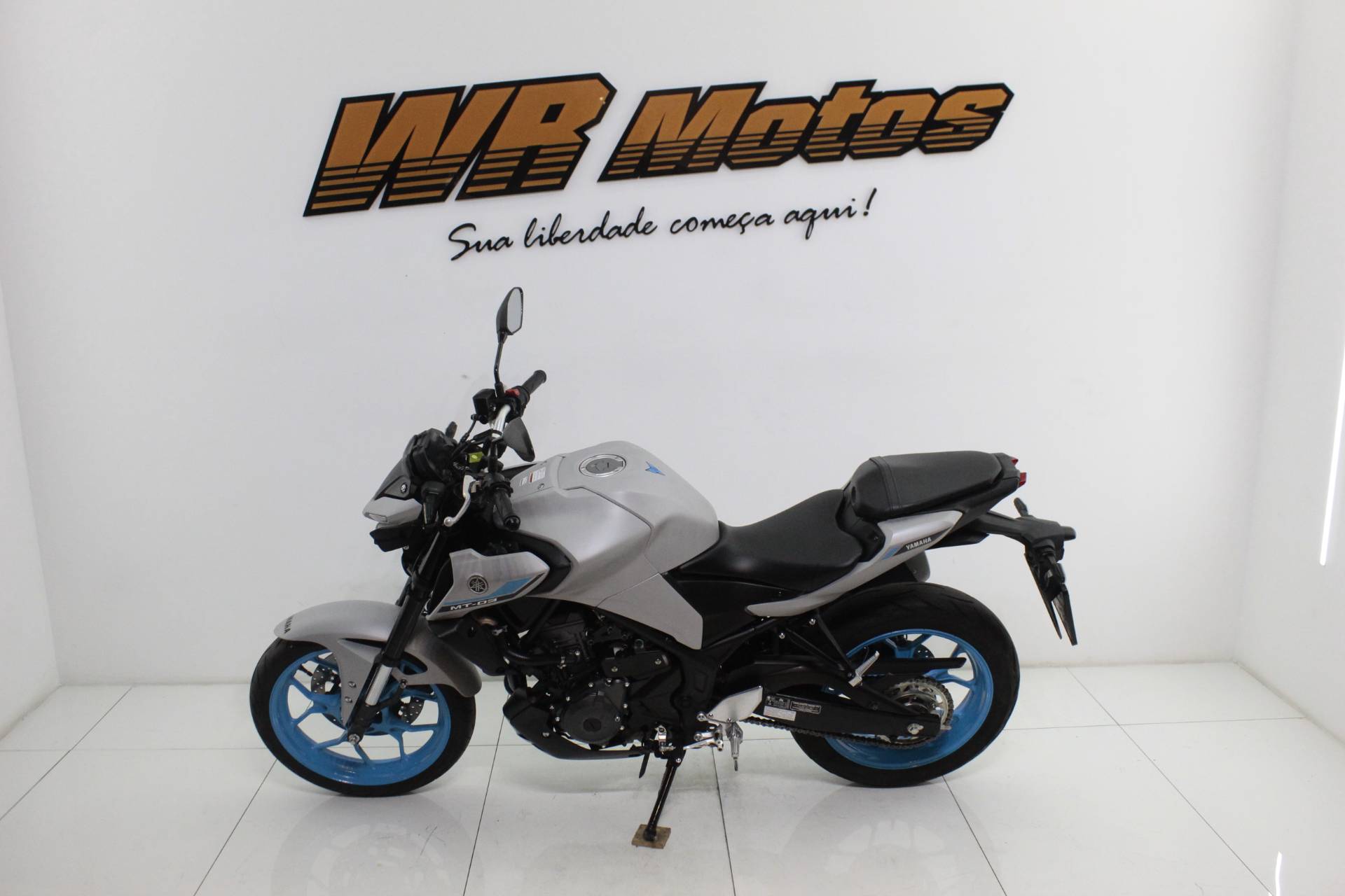 YAMAHA MT-03 CONNECTED ABS