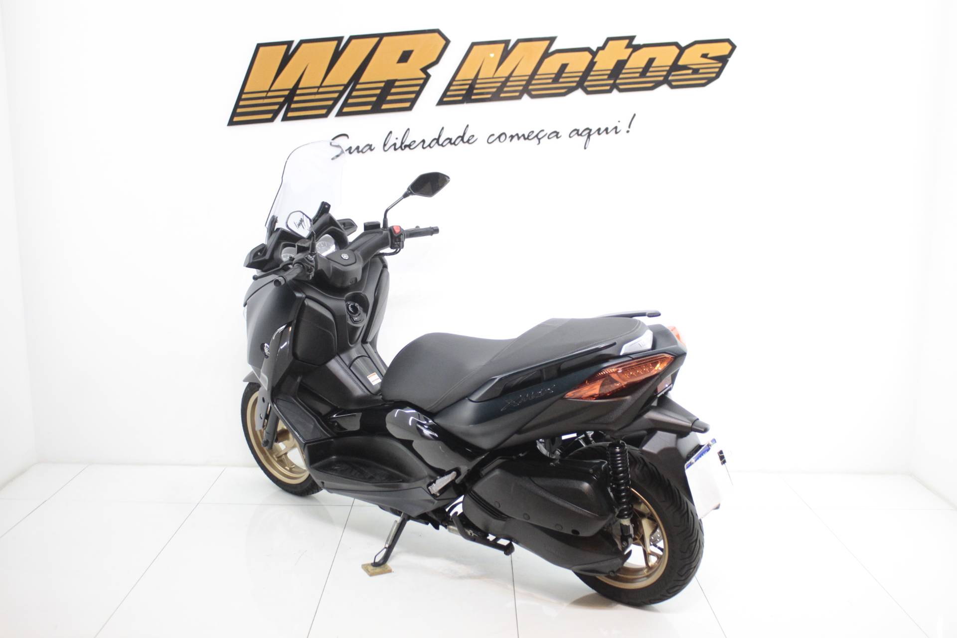 YAMAHA XMAX ABS