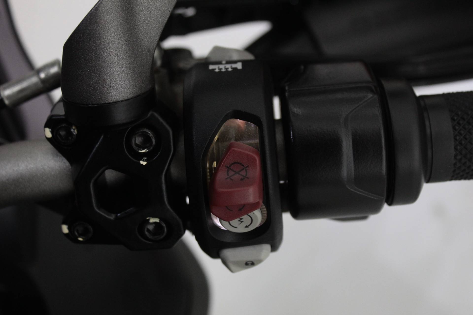 DUCATI MULTISTRADA 1200 V4 S