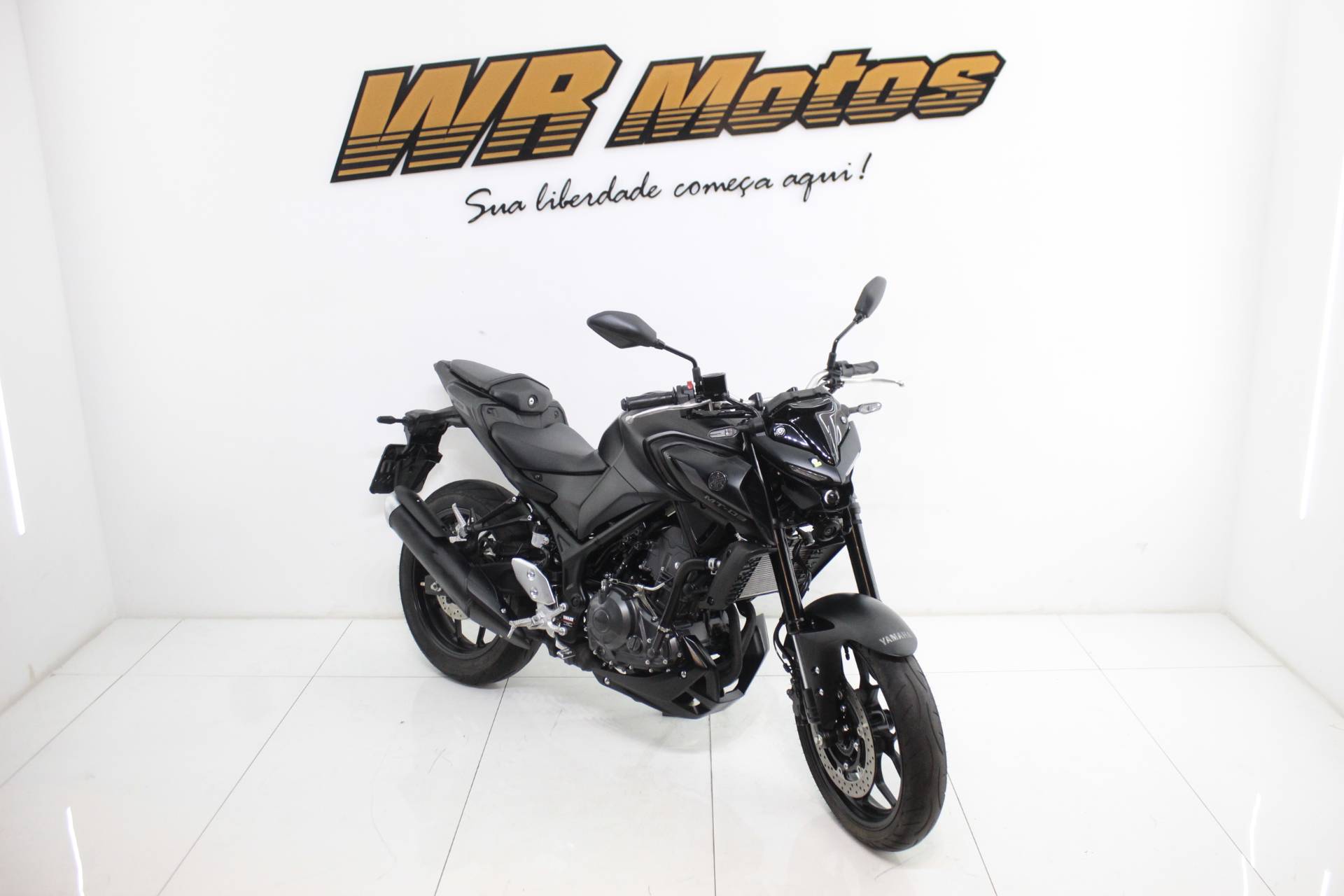 YAMAHA MT-03 CONNECTED ABS