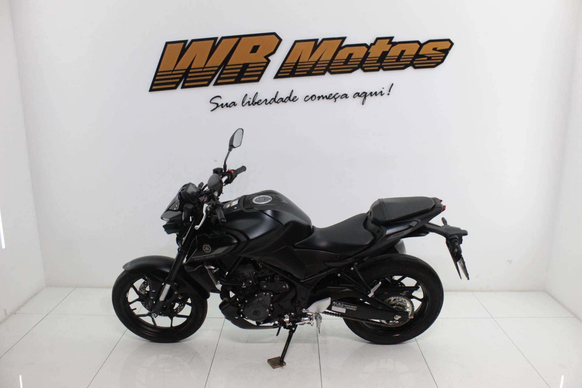 YAMAHA MT-03 CONNECTED ABS