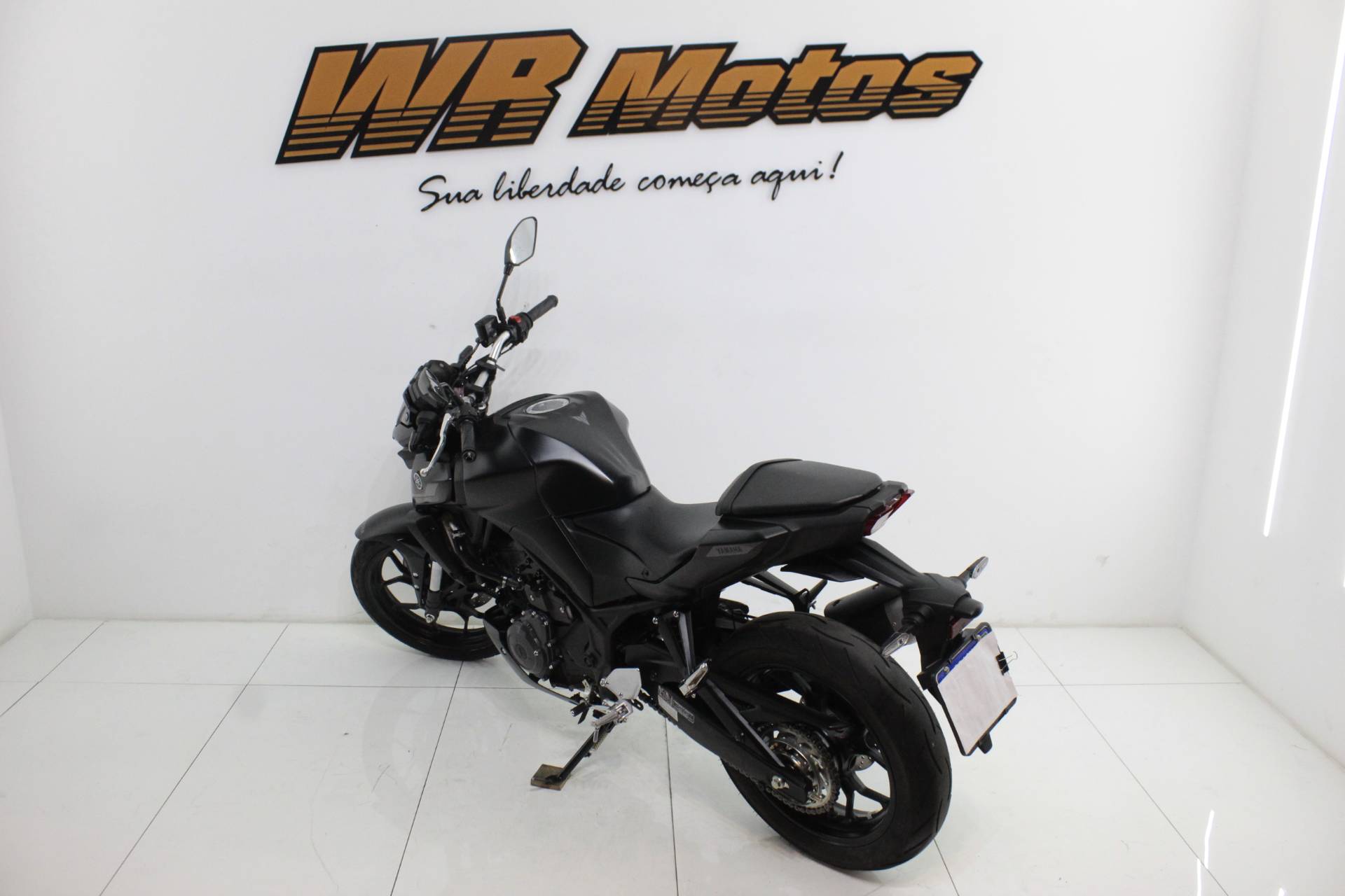 YAMAHA MT-03 CONNECTED ABS