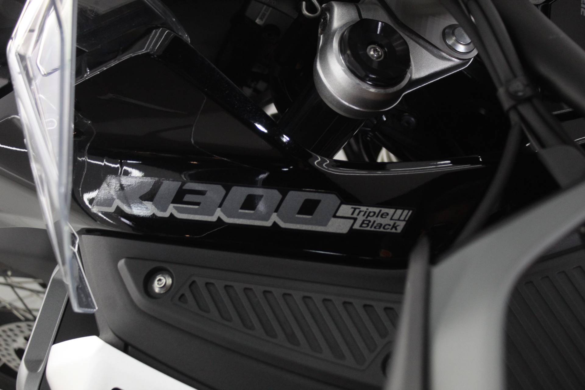 BMW R 1300 GS ADVENTURE TRIPLE BLACK