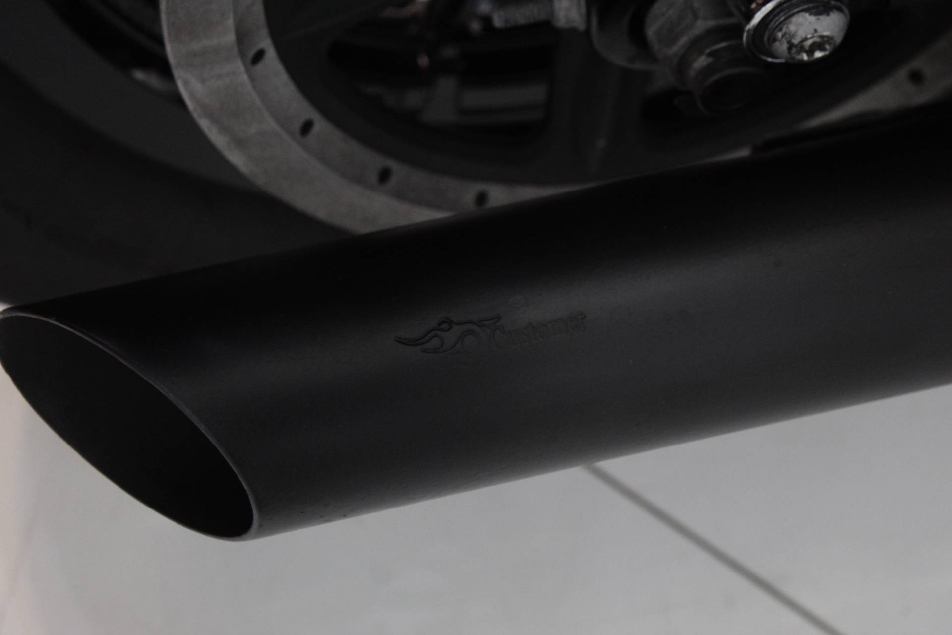 HARLEY-DAVIDSON SPORTSTER XL 883 R