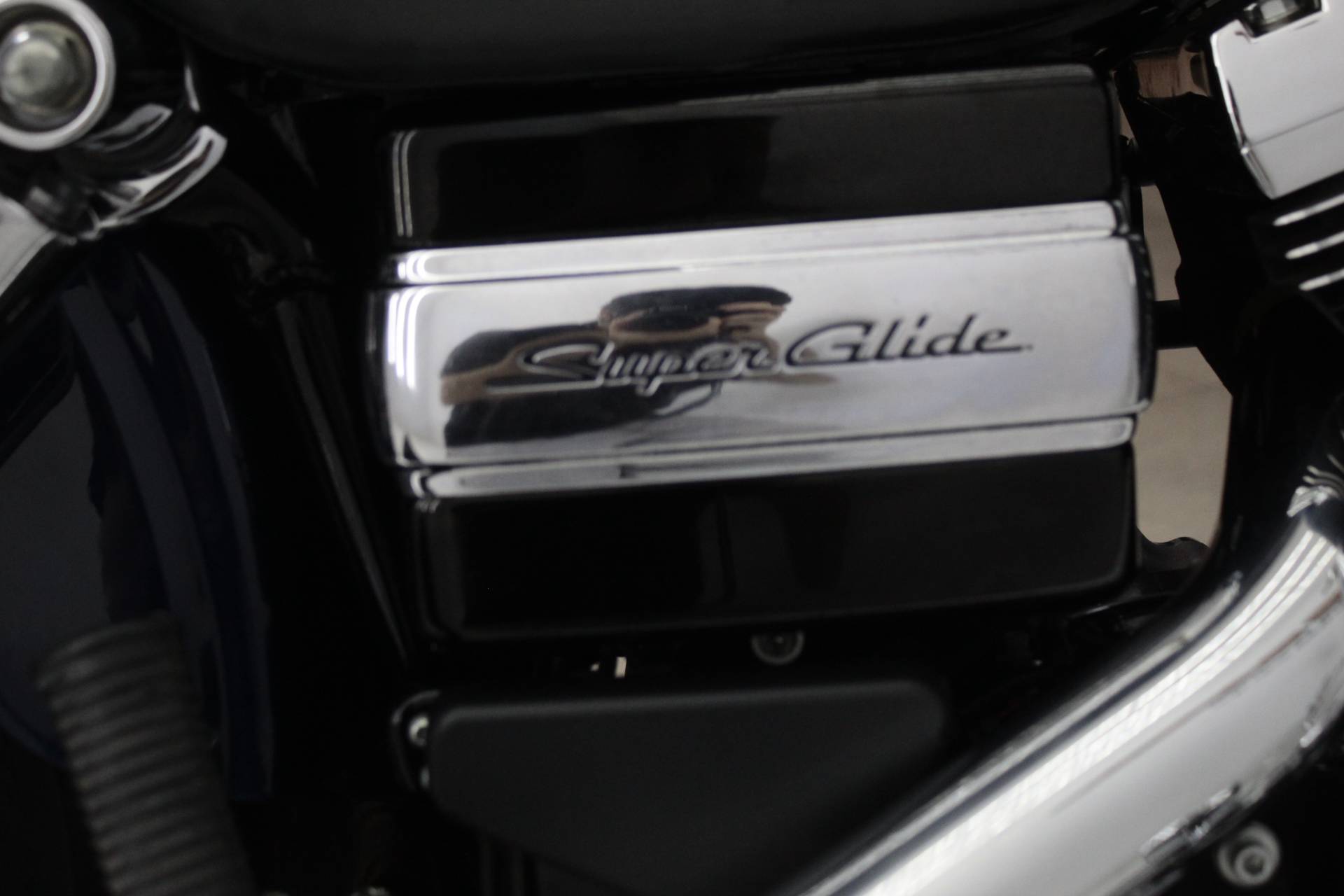 HARLEY-DAVIDSON DYNA SUPER GLIDE CUSTOM