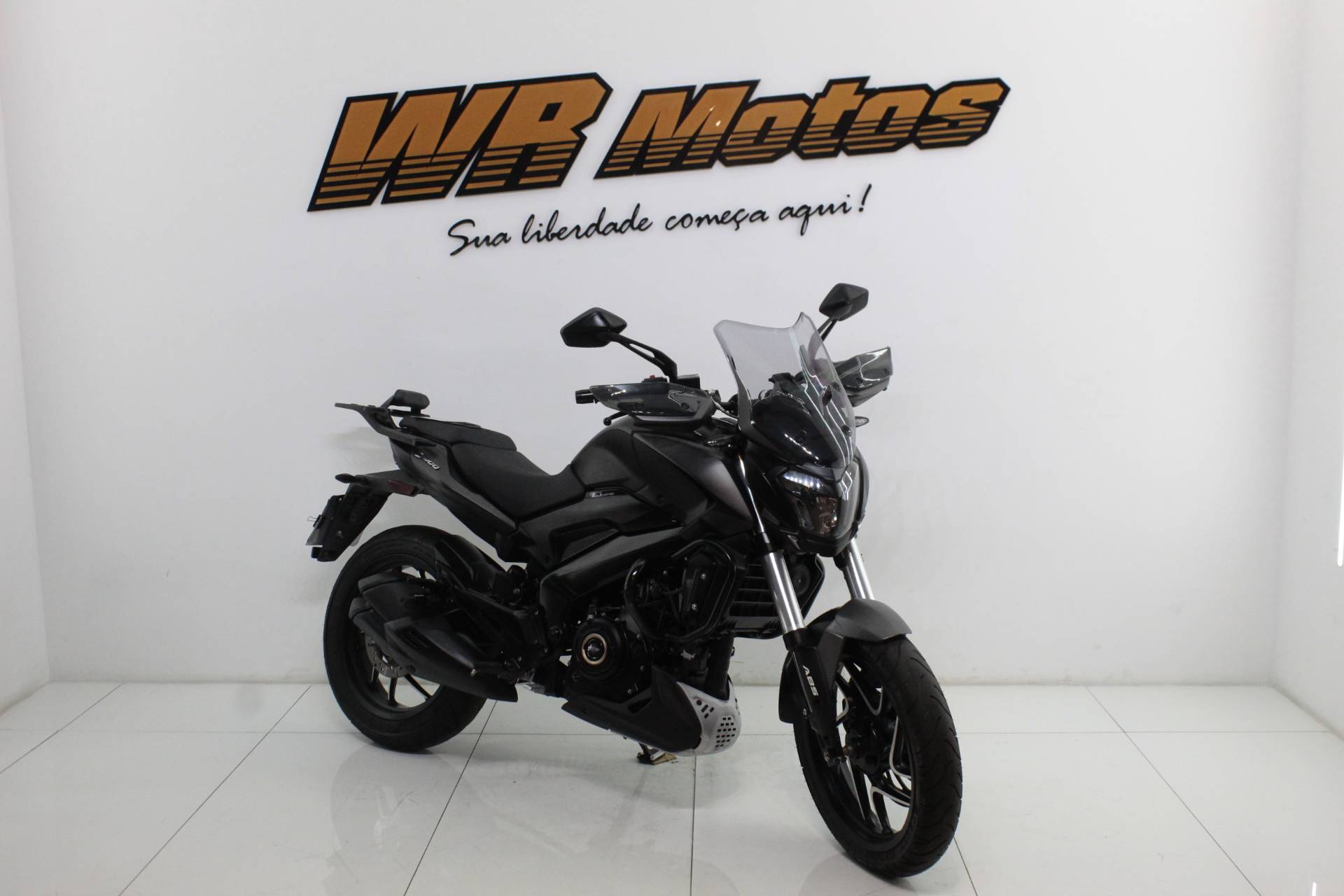 BAJAJ DOMINAR 400