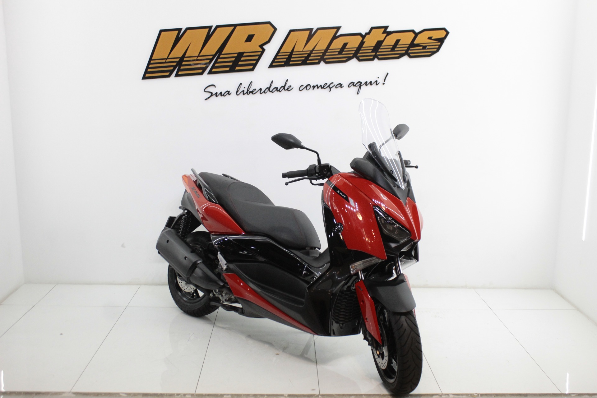 YAMAHA XMAX ABS