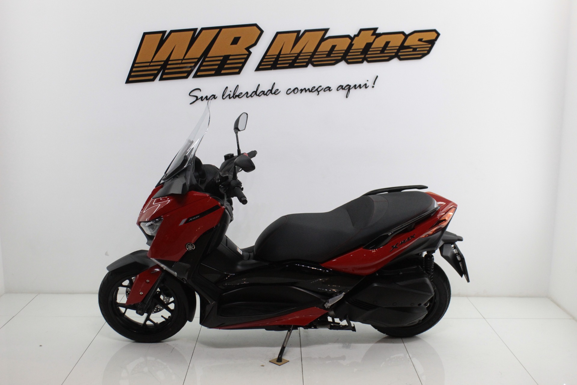YAMAHA XMAX ABS