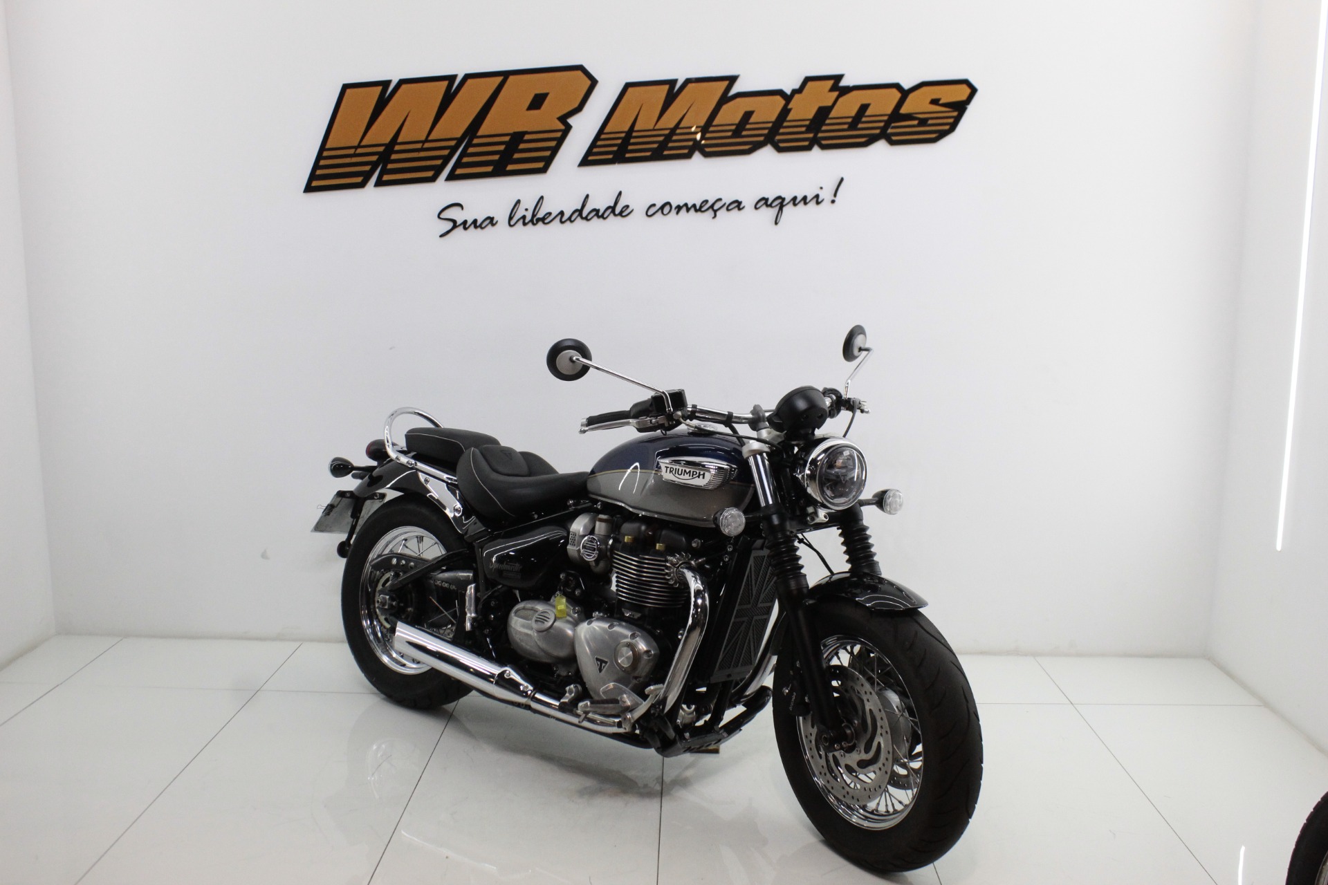 TRIUMPH BONNEVILLE SPEEDMASTER