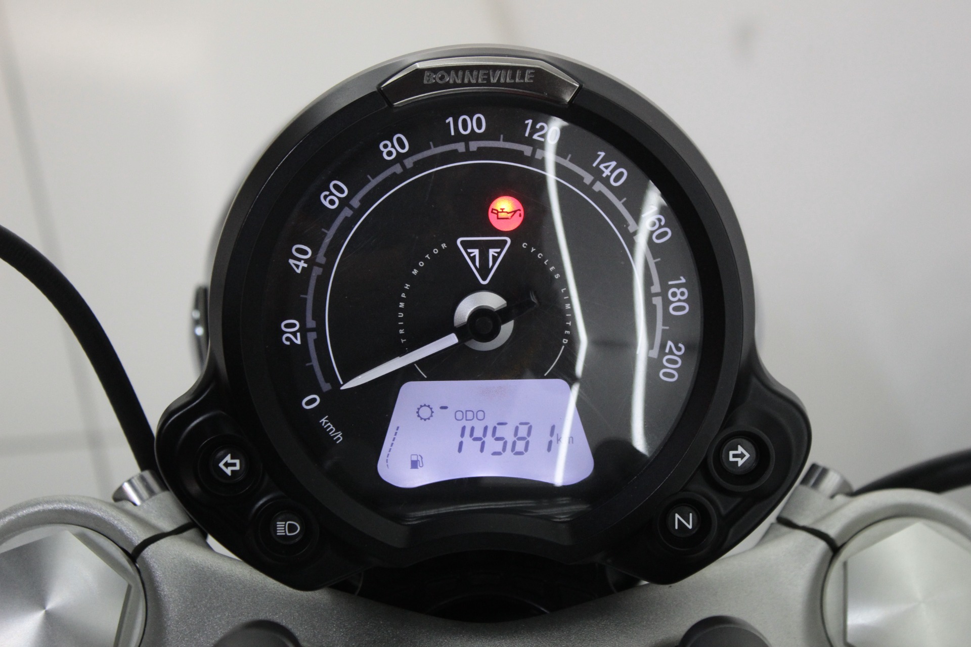 TRIUMPH BONNEVILLE SPEEDMASTER