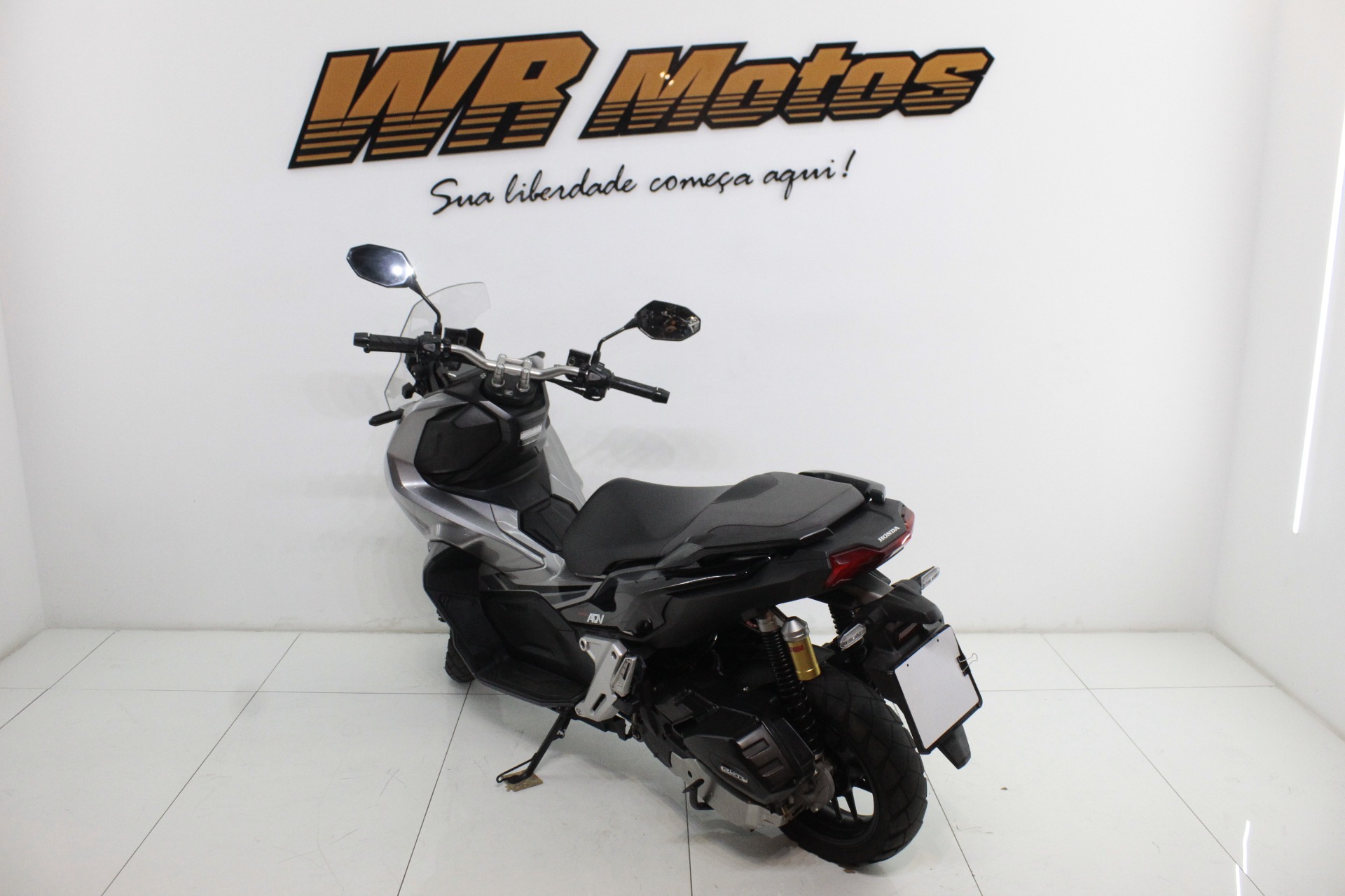HONDA ADV 150