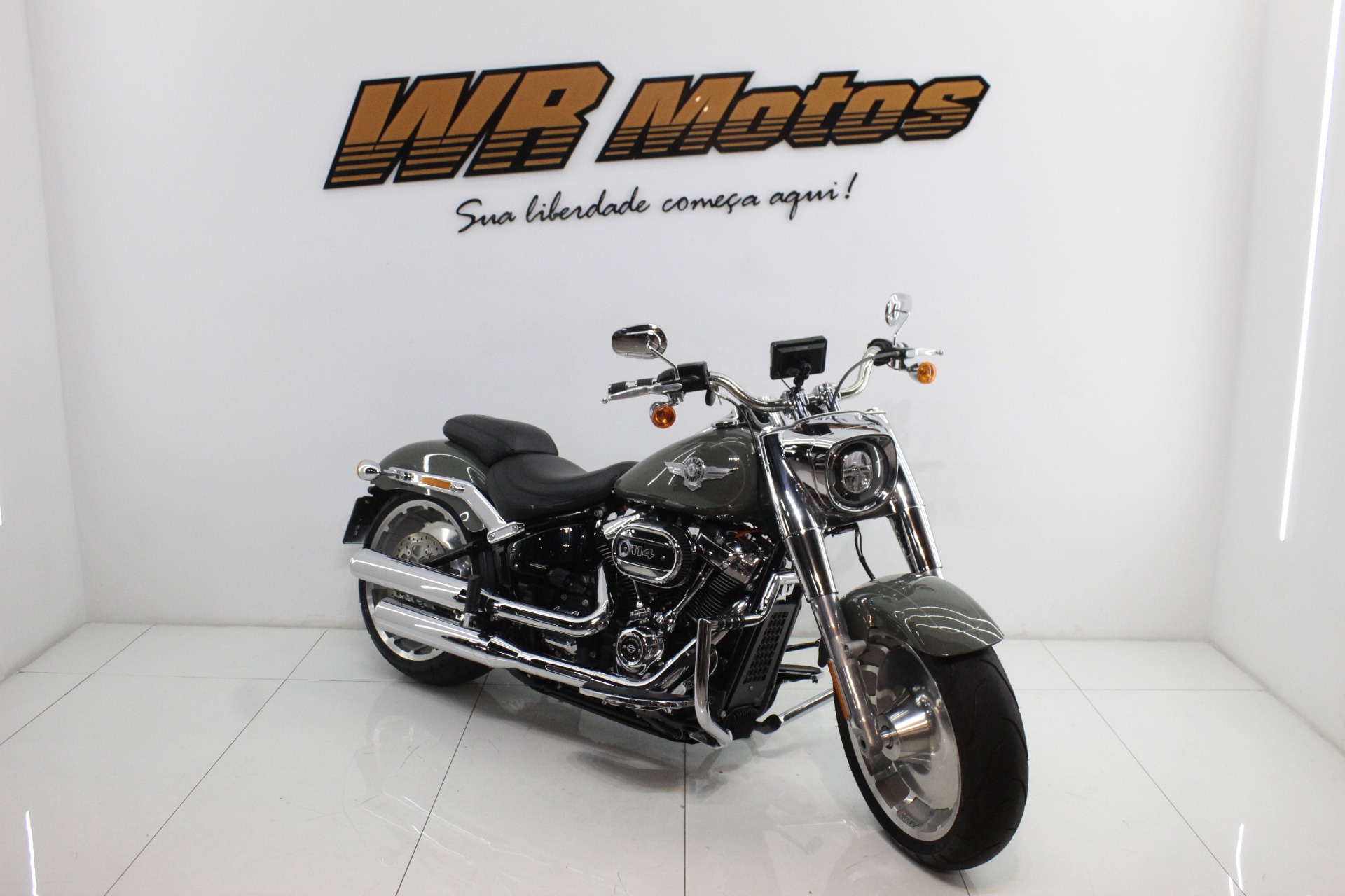 HARLEY-DAVIDSON SOFTAIL FAT BOY 114