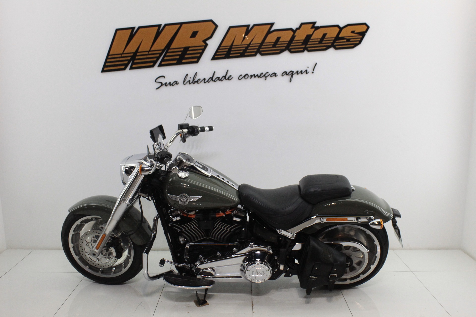 HARLEY-DAVIDSON SOFTAIL FAT BOY 114