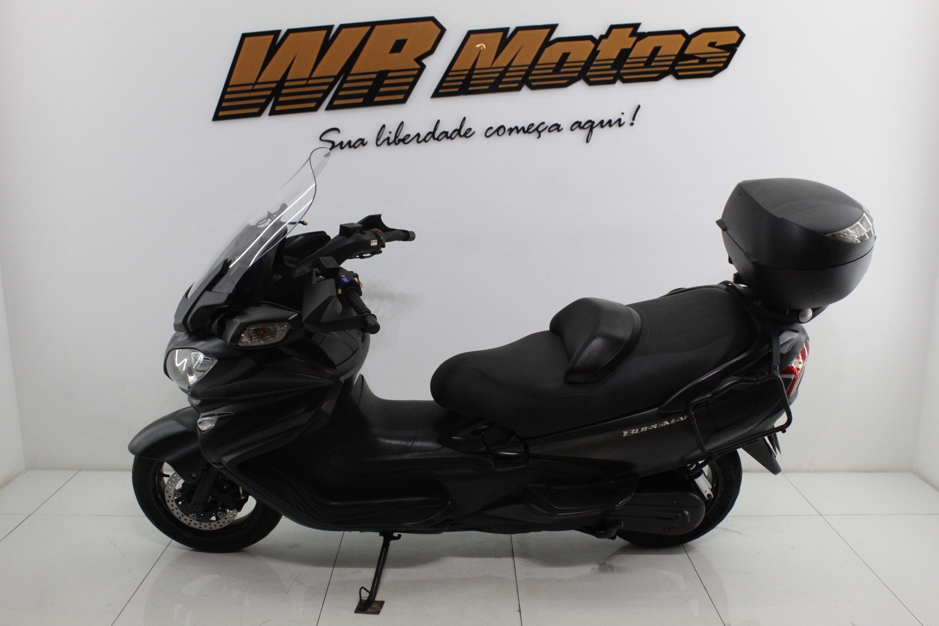 SUZUKI BURGMAN 650 EXECUTIVE