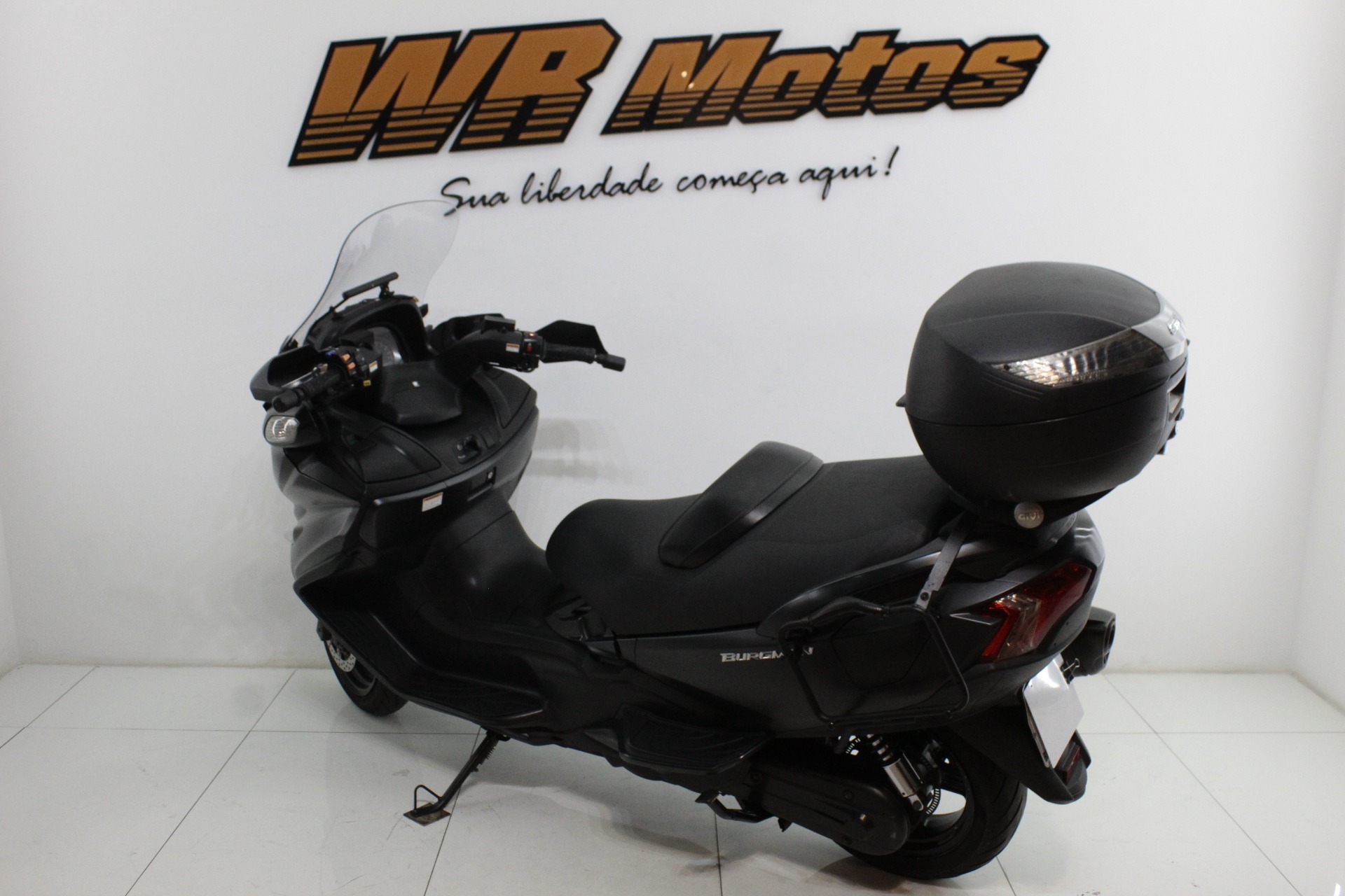 SUZUKI BURGMAN 650 EXECUTIVE