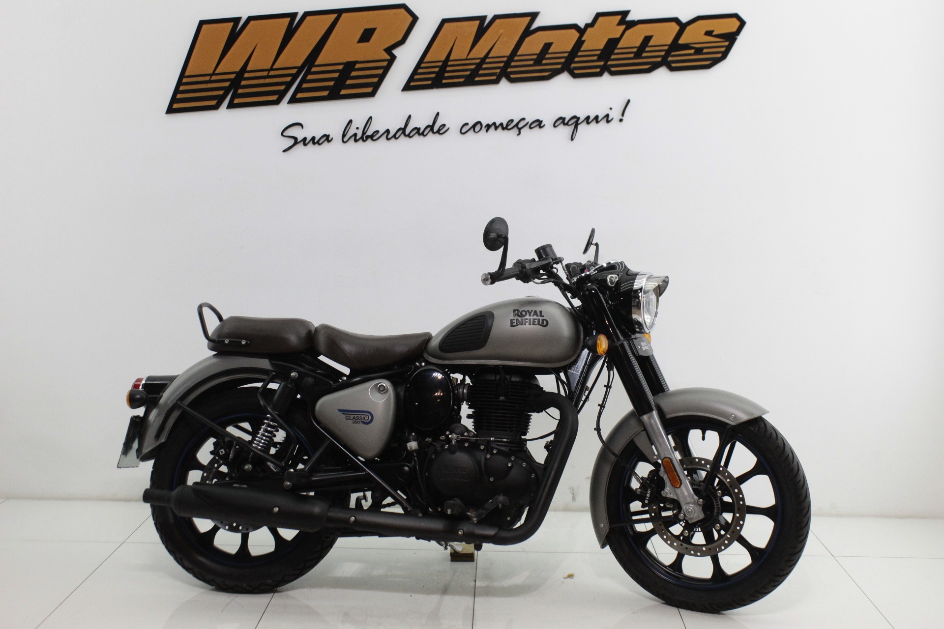 ROYAL ENFIELD CLASSIC 500