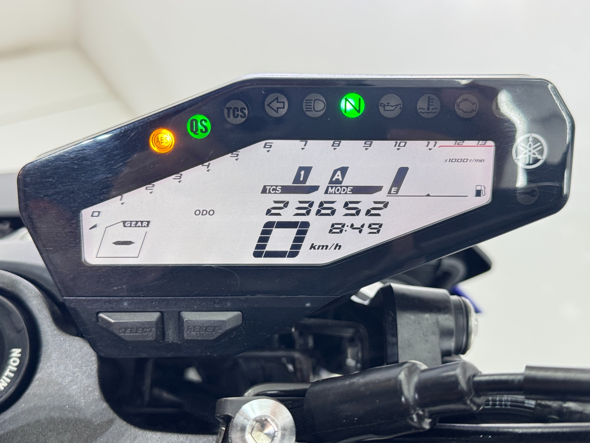 YAMAHA MT-09