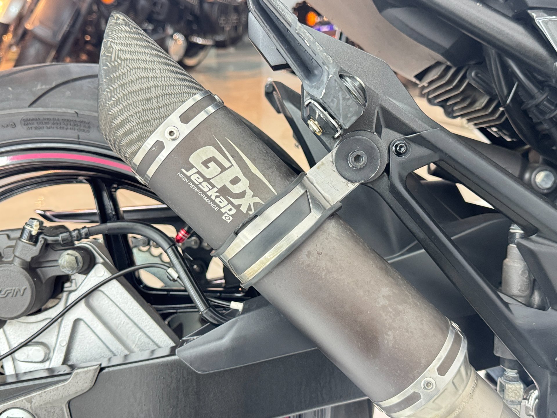 KAWASAKI Z800