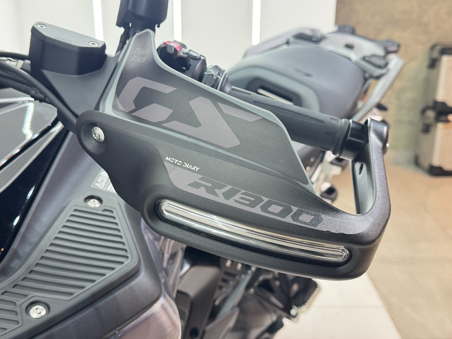 BMW R 1300 GS ADVENTURE TRIPLE BLACK