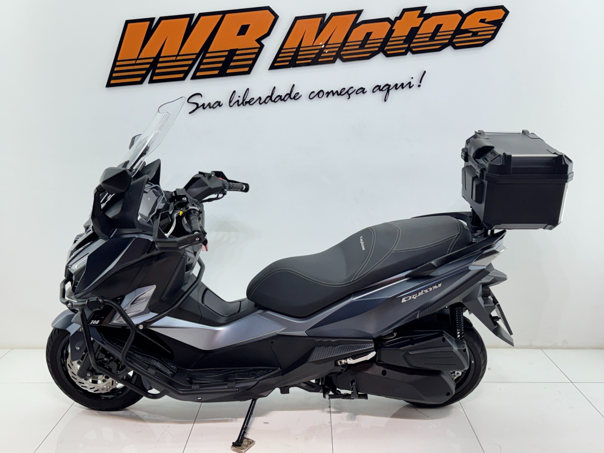 DAFRA CRUISYM 300 ABS