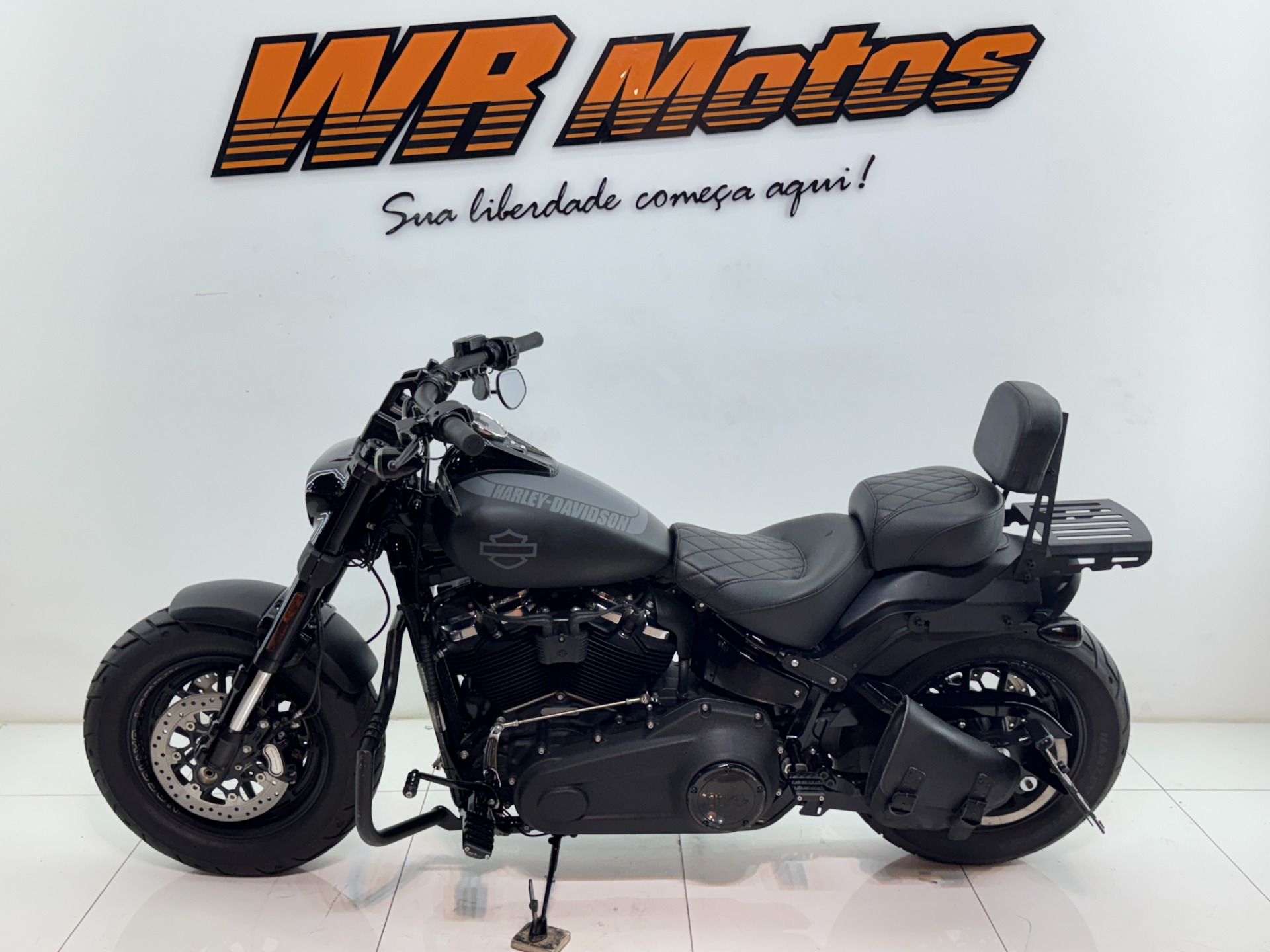 HARLEY-DAVIDSON SOFTAIL FAT BOB 114
