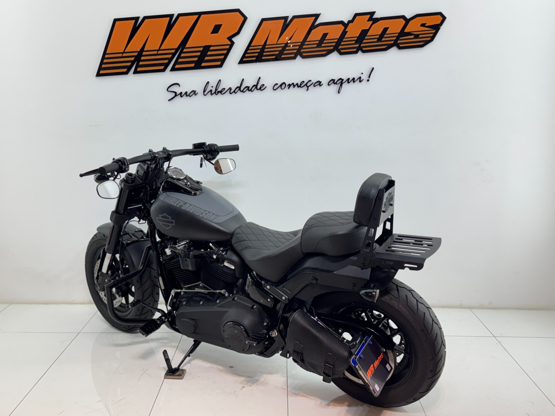 HARLEY-DAVIDSON SOFTAIL FAT BOB 114