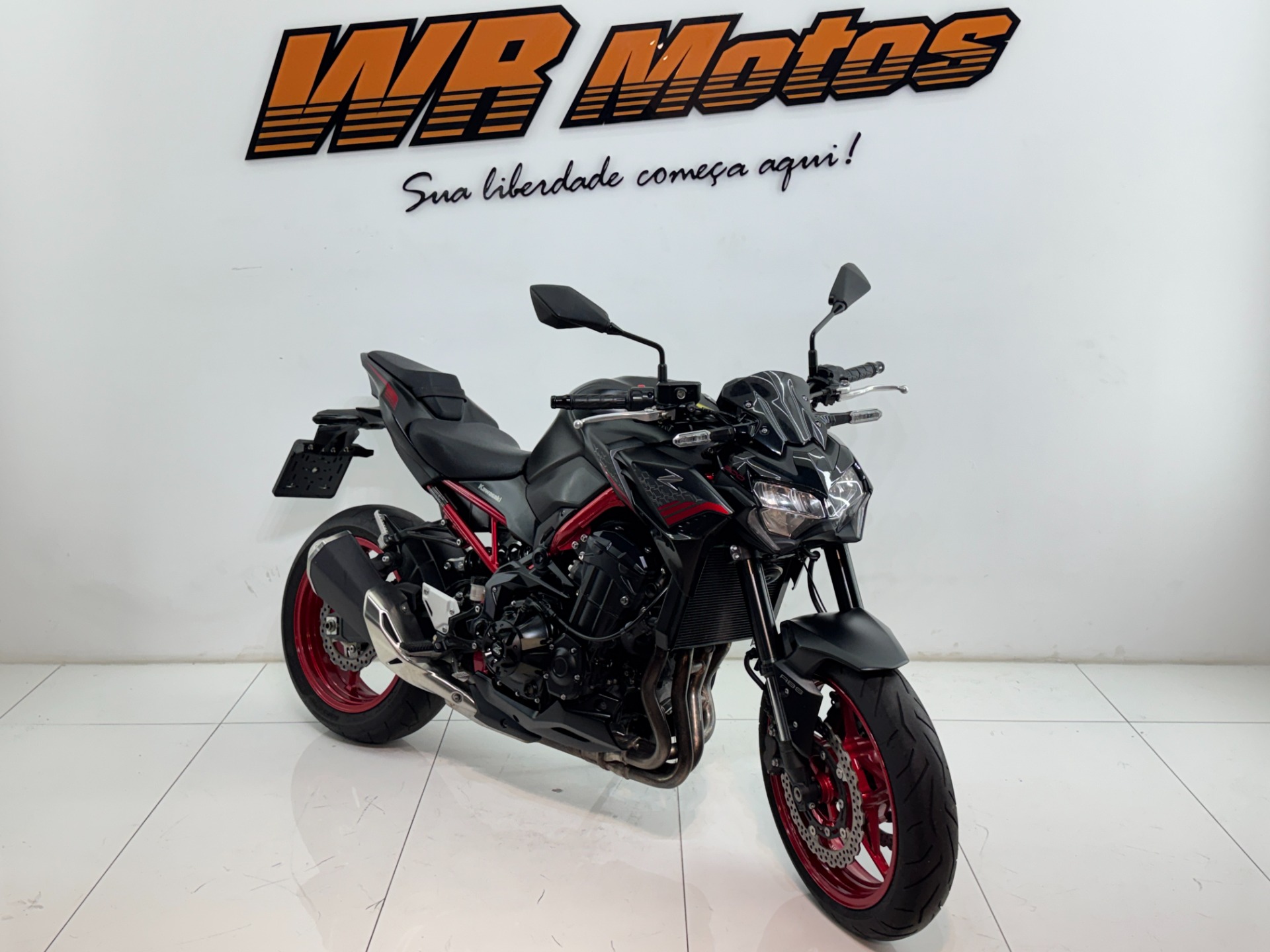KAWASAKI Z900