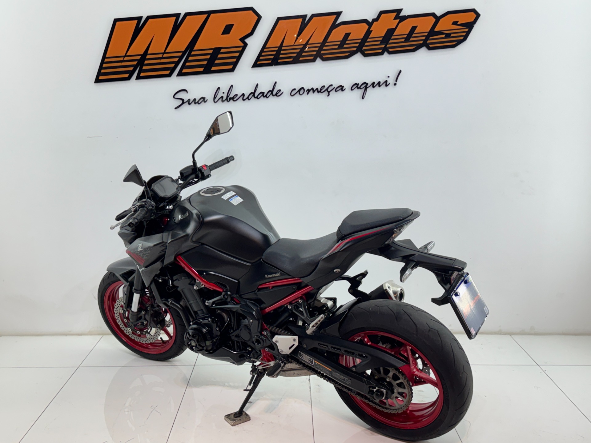 KAWASAKI Z900