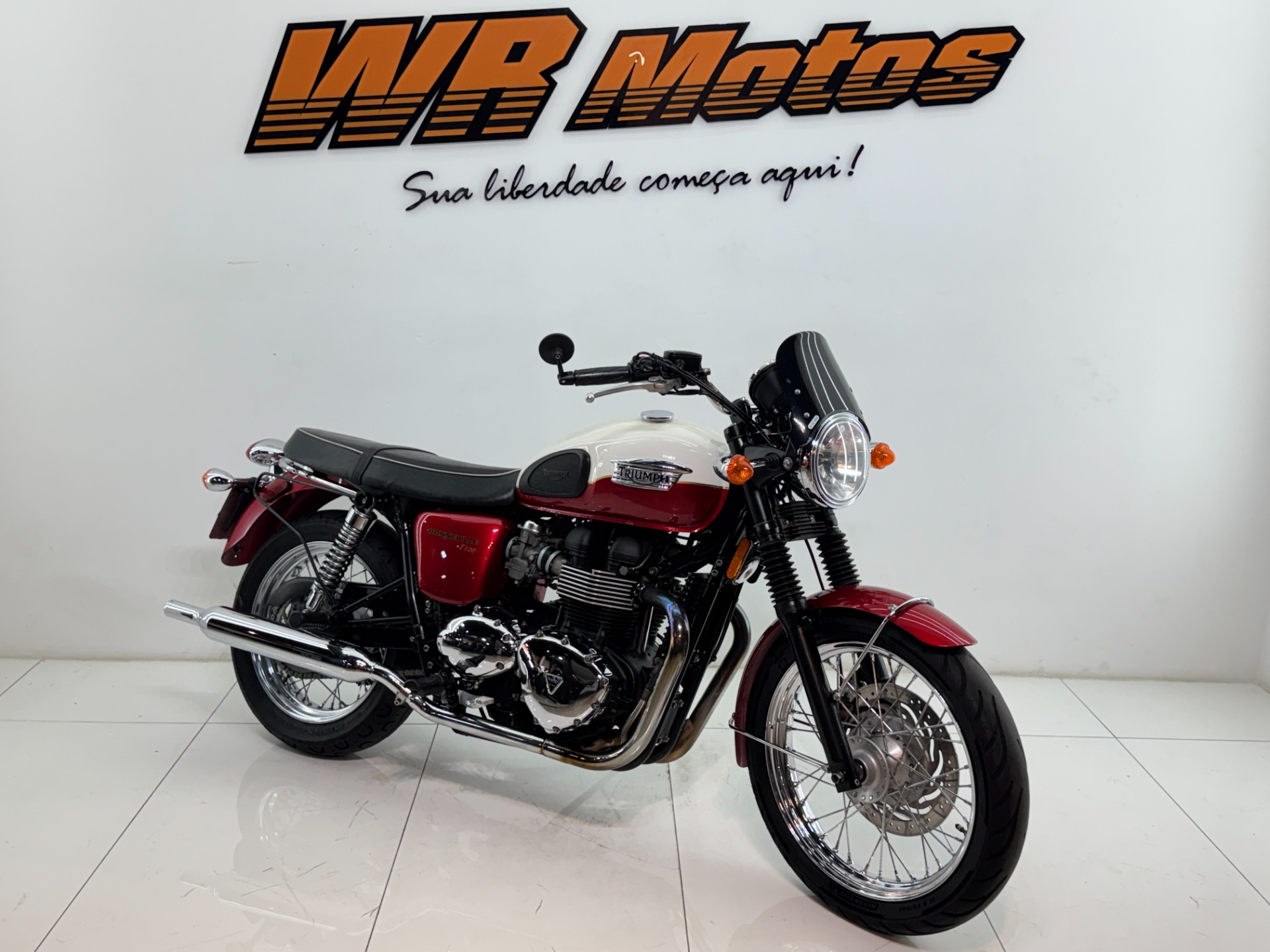 TRIUMPH BONNEVILLE T 100 865